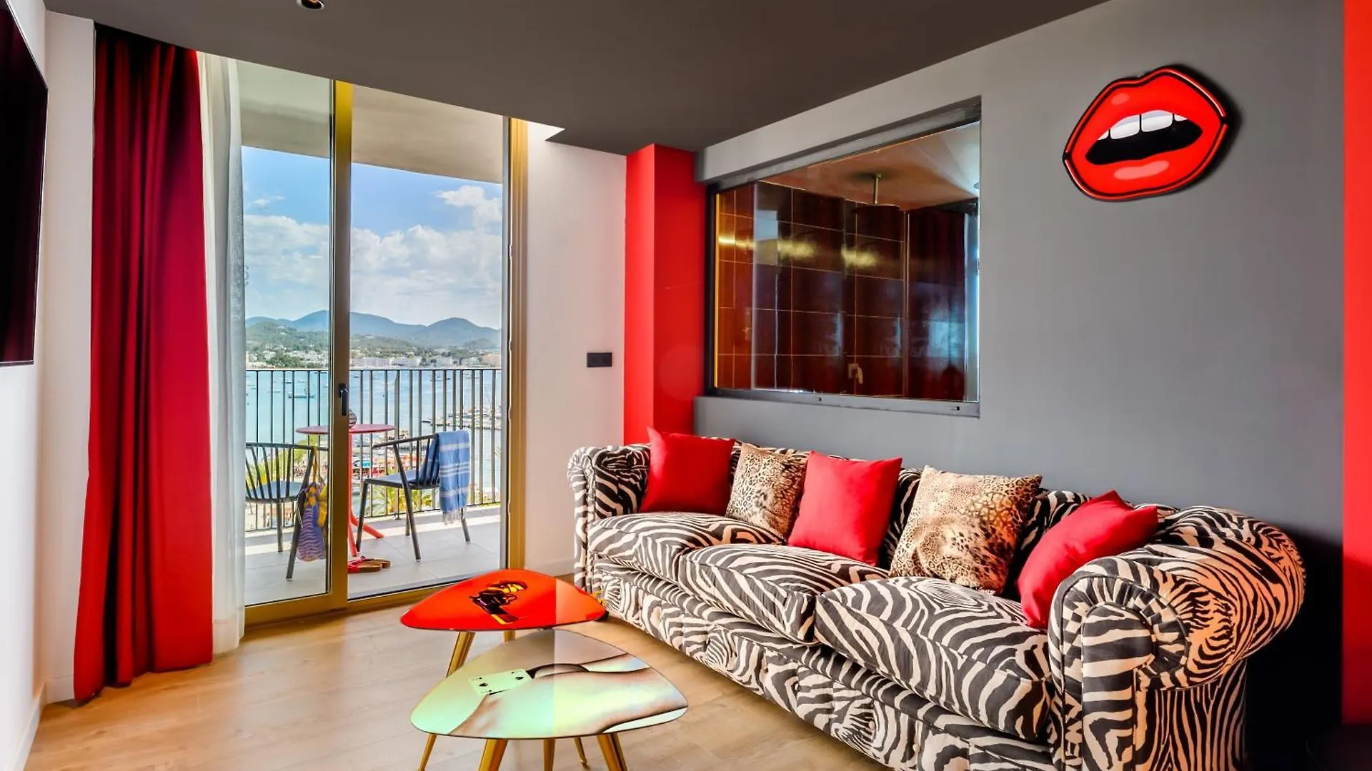 Hotel Vibra District - Adults Only San Antonio  4*, San Antonio (Ibiza)