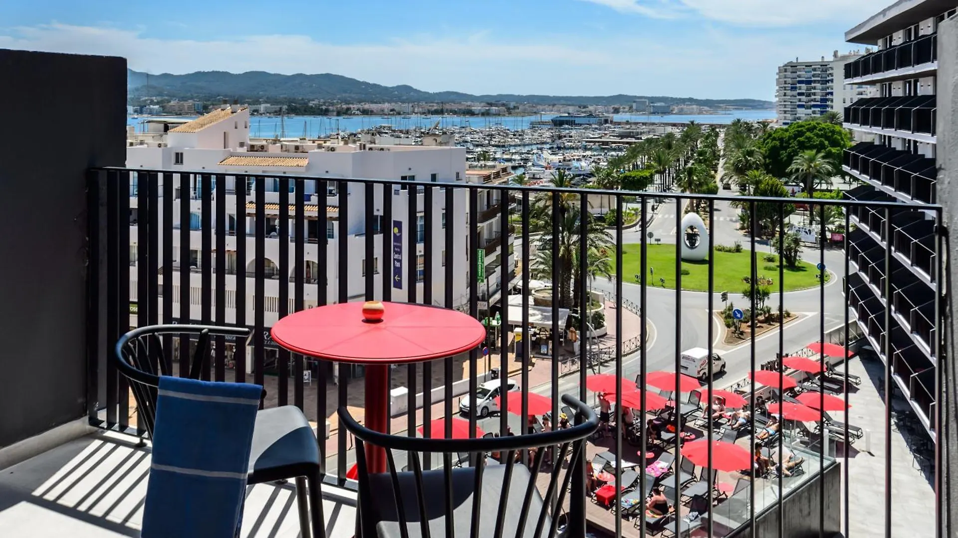Hotel Vibra District - Adults Only San Antonio  4*, San Antonio (Ibiza)